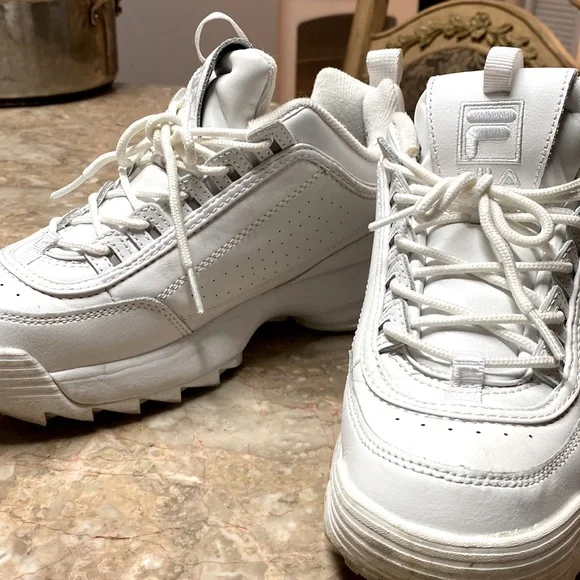 Fila distributor